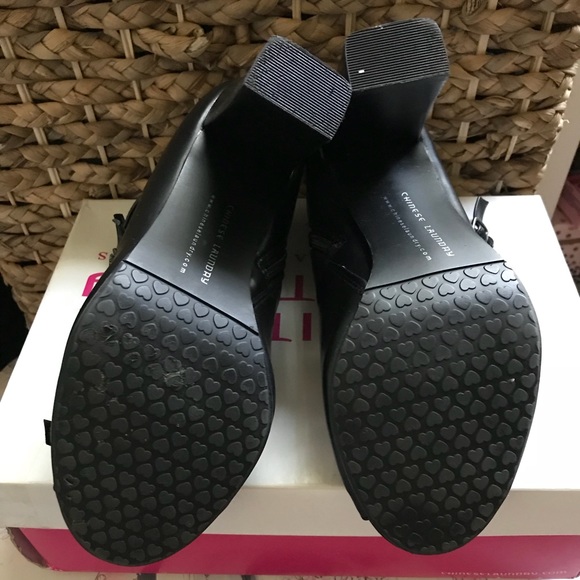 ✨CHINESE LAUNDRY Black Buckle Peep Toe heels✨ - Picture 4 of 4